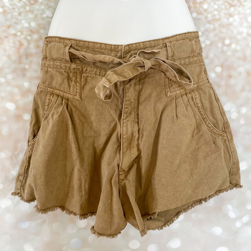 Free People khaki high waisted shorts with belt tie